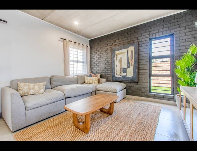 4 BEDROOM CLUSTER FOR SALE IN ALBERTSDAL